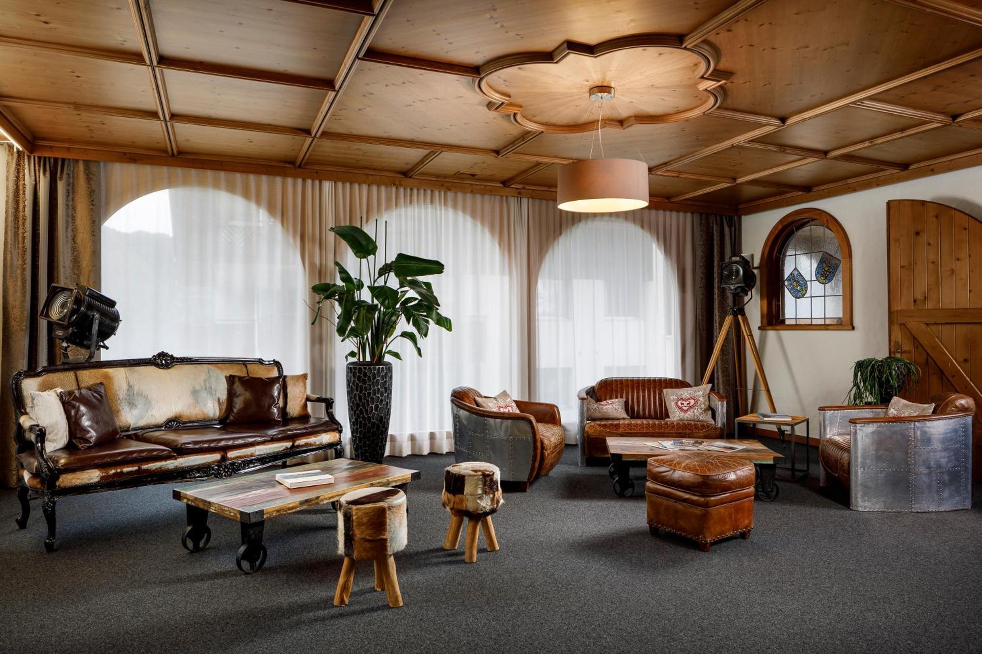 Hotel Und Naturhaus Bellevue ゼーリスベルク エクステリア 写真